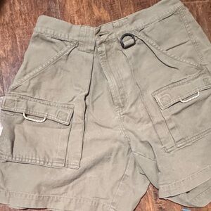 Columbia Men's Cargo Shorts in Olive